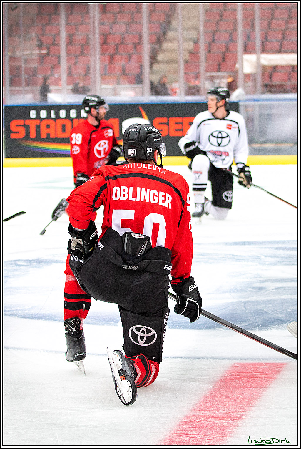 PENNY DEL; Koelner Haie Wintergame Training; Koeln, 02.12.2022